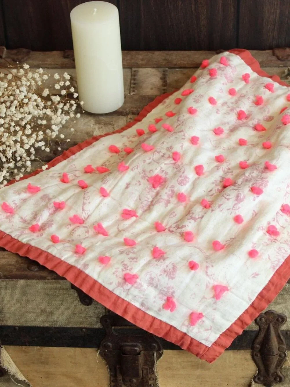 Vintage 1940s 1950s Baby Doll Blanket Or Throw, 21.5 x 17 Inch Tufted Lap Quilt